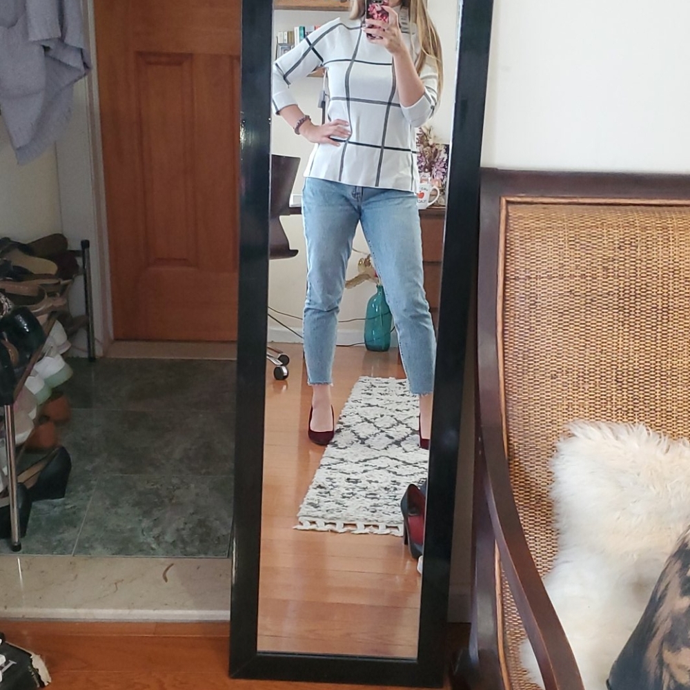 Tahari Chekered Sweater